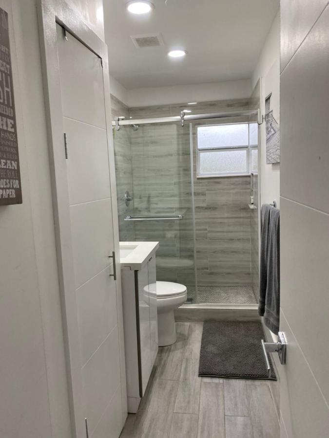 Modern Home, Excellent Location Miami Exterior photo
