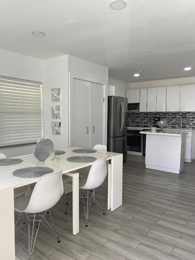 Modern Home, Excellent Location Miami Exterior photo