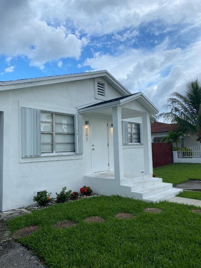 Modern Home, Excellent Location Miami Exterior photo