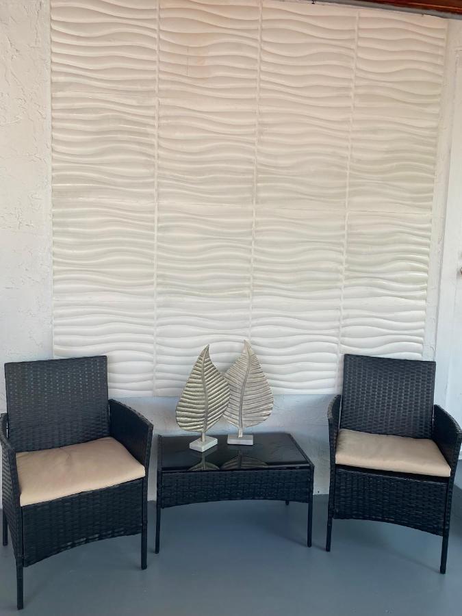 Modern Home, Excellent Location Miami Exterior photo