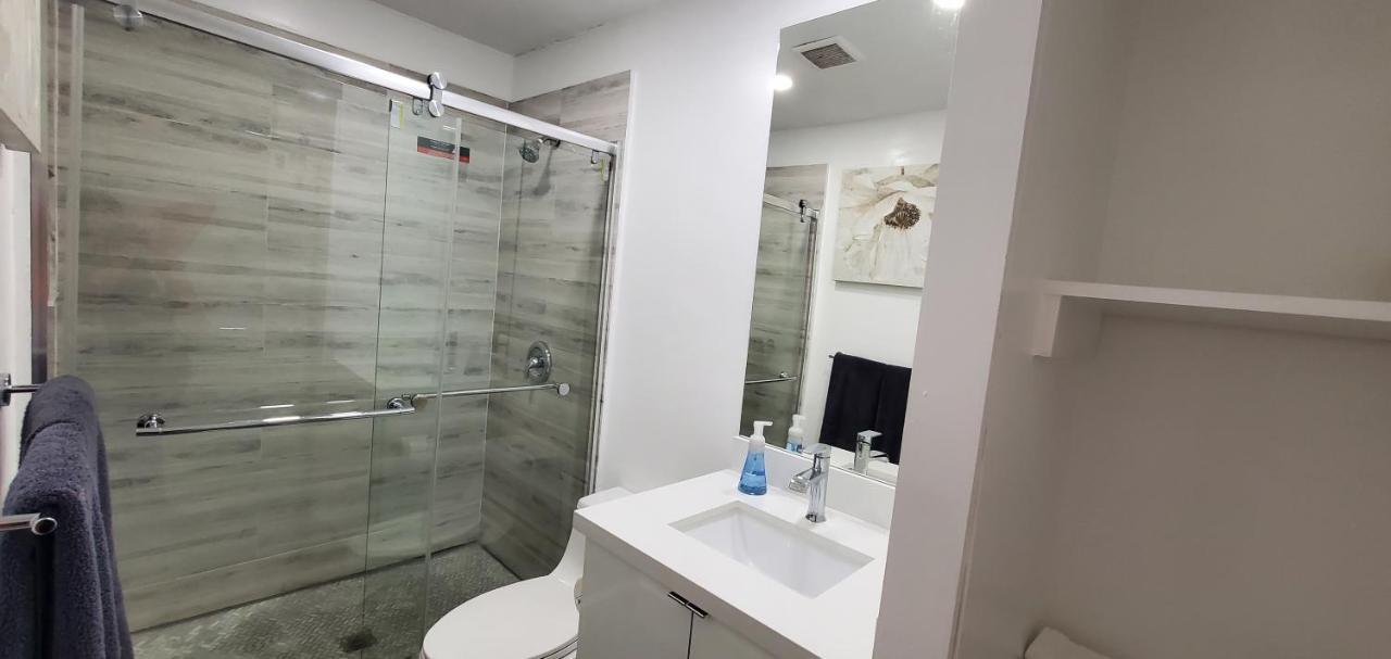 Modern Home, Excellent Location Miami Exterior photo