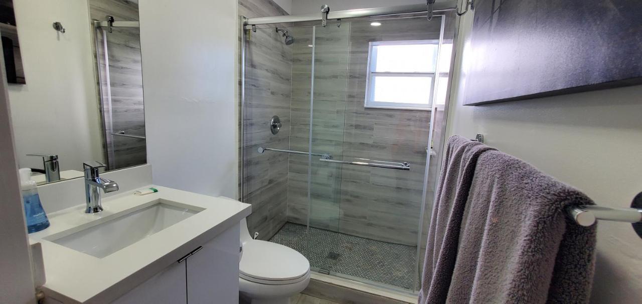 Modern Home, Excellent Location Miami Exterior photo